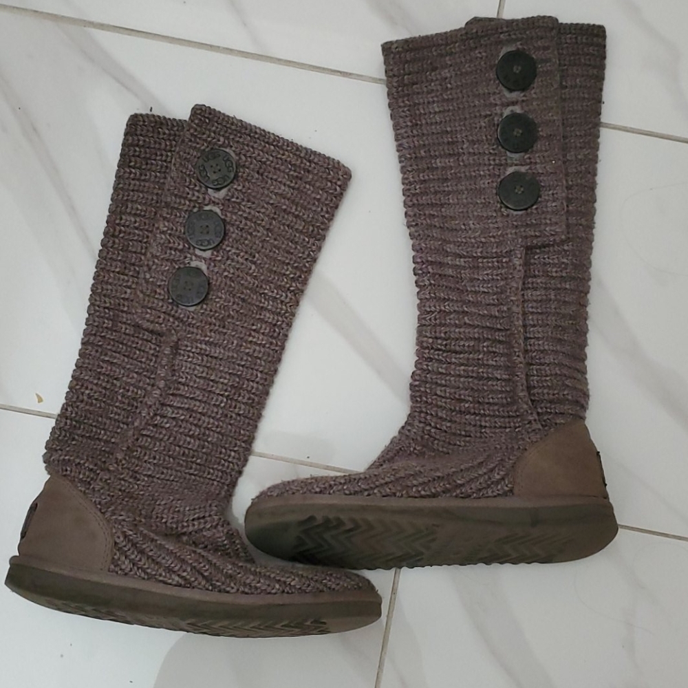 Knitted Ugg